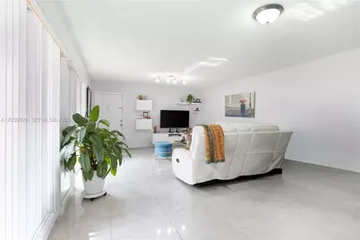 14357 SW 97th Terrace, Miami, FL 33186 - Photo 4