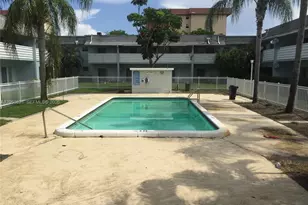 4251 NW 5th St, Plantation, FL 33317 - Photo 10