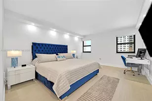 1201 S Ocean Dr, Hollywood, FL 33019 - Photo 32