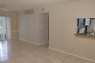 729 NW 92 Av Build 29 729, Plantation, FL 33324 - Photo 16