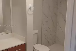 729 NW 92 Av Build 29 729, Plantation, FL 33324 - Photo 10
