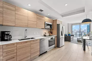 121 NE 34th St, Miami, FL 33137 - Photo 8