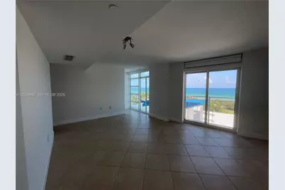7600 Collins Ave #1008, Miami Beach, FL 33141 - Photo 2