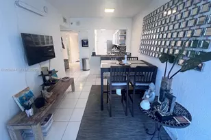 100 Lincoln Rd, Miami Beach, FL 33139 - Photo 8