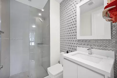 10350 NW 64th St, Doral, FL 33178 - Photo 28