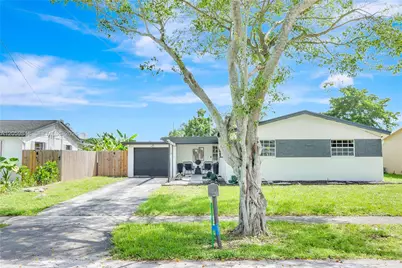 820 NW 67th Ave, Margate, FL 33063 - Photo 2