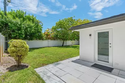 1912 NE 21st Ave, Fort Lauderdale, FL 33305 - Photo 22