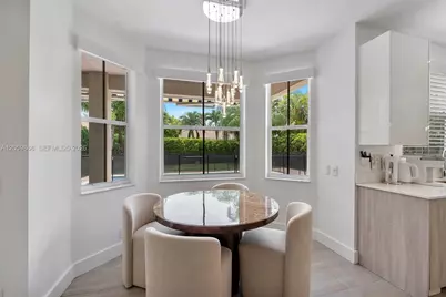 4389 Laurel Ridge Cir, Weston, FL 33331 - Photo 16