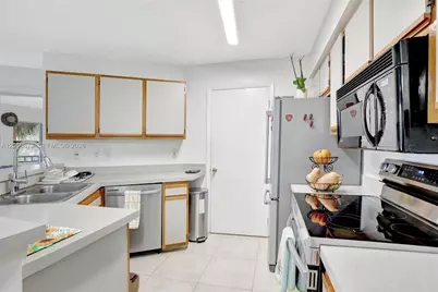 9999 Summerbreeze Dr #808, Sunrise, FL 33322 - Photo 12