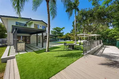 20001 NE 25th Ave, Miami, FL 33180 - Photo 76