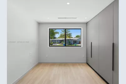 20001 NE 25th Ave, Miami, FL 33180 - Photo 64