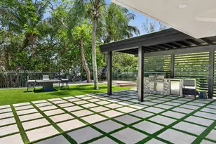 20001 NE 25th Ave, Miami, FL 33180 - Photo 88