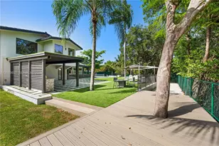 20001 NE 25th Ave, Miami, FL 33180 - Photo 102