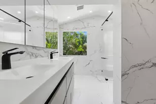 20001 NE 25th Ave, Miami, FL 33180 - Photo 40