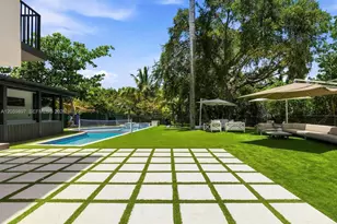 20001 NE 25th Ave, Miami, FL 33180 - Photo 90