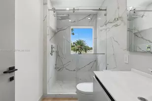 20001 NE 25th Ave, Miami, FL 33180 - Photo 52