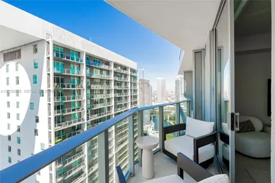 77 SE 5th St #3914, Miami, FL 33131 - Photo 14