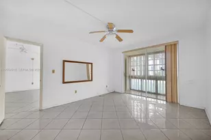 18555 NE 14th Ave, Miami, FL 33179 - Photo 20