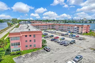 18555 NE 14th Ave, Miami, FL 33179 - Photo 34