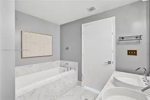 244 Biscayne Blvd, Miami, FL 33132 - Photo 40