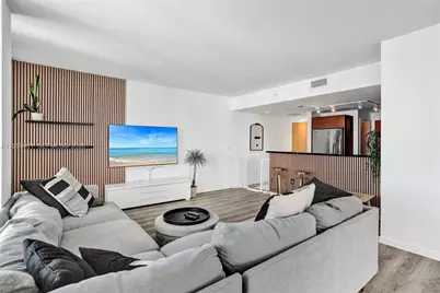 244 Biscayne Blvd #3409, Miami, FL 33132 - Photo 2