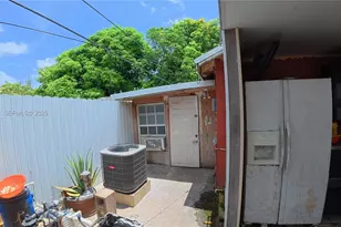 15737 NW 40th Ct, Miami Gardens, FL 33054 - Photo 4