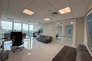 601 NE 36th St, Miami, FL 33137 - Photo 34
