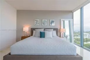 601 NE 36th St, Miami, FL 33137 - Photo 12
