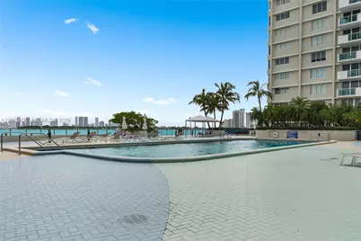 1200 West Ave #1419, Miami Beach, FL 33139 - Photo 4