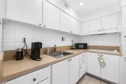 1200 West Ave #1419, Miami Beach, FL 33139 - Photo 22