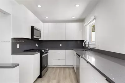 330 Coconut Isle Dr, Fort Lauderdale, FL 33301 - Photo 18