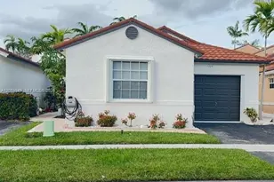 17225 NW 7th St, Pembroke Pines, FL 33029 - Photo 1
