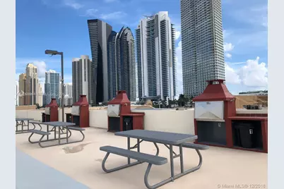 16919 N Bay Rd #620, Sunny Isles Beach, FL 33160 - Photo 2