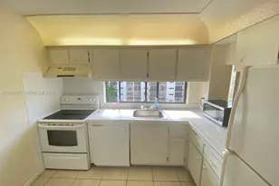 16919 N Bay Rd, Sunny Isles Beach, FL 33160 - Photo 14
