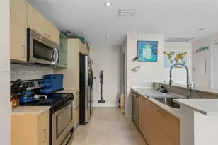 350 NE 24th St, Miami, FL 33137 - Photo 10