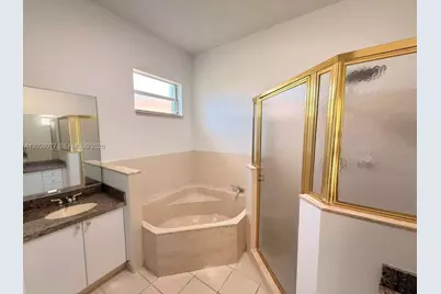 420 SE 23rd Ln #420, Homestead, FL 33033 - Photo 14