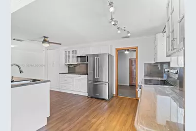 2021 N 52nd Ave, Hollywood, FL 33021 - Photo 14