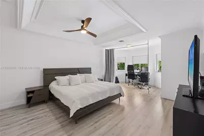 10865 NW 73rd Ter, Doral, FL 33178 - Photo 16