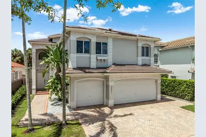 10865 NW 73rd Ter, Doral, FL 33178 - Photo 4