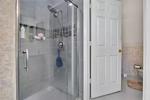 11584 Waterford Ct, Cooper City, FL 33026 - Photo 18