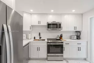 9280 Biscayne Blvd, Miami Shores, FL 33138 - Photo 10