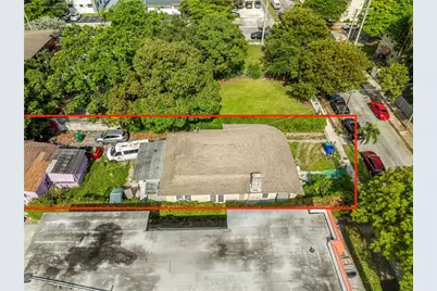 1121 NW 5th St, Miami, FL 33128 - Photo 2