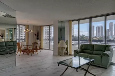 3600 Mystic Pointe Dr #613, Aventura, FL 33180 - Photo 1