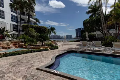 3600 Mystic Pointe Dr #613, Aventura, FL 33180 - Photo 18