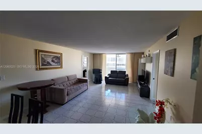 1833 S Ocean Dr #1103, Hallandale Beach, FL 33009 - Photo 4