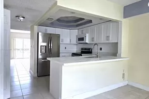 900 SW 104th Ct, Miami, FL 33174 - Photo 1