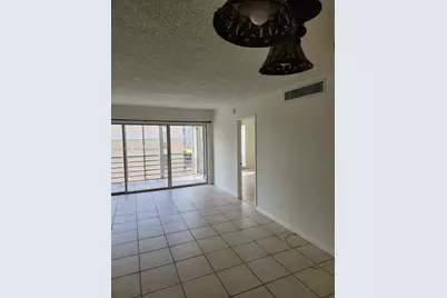 7981 S French Dr #2-202, Pembroke Pines, FL 33024 - Photo 4