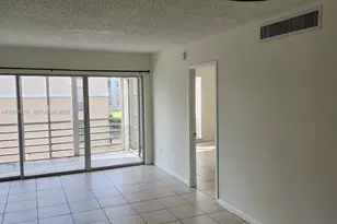 7981 S French Dr, Pembroke Pines, FL 33024 - Photo 4