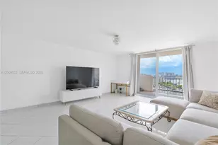 1865 S Ocean Dr, Hallandale Beach, FL 33009 - Photo 10