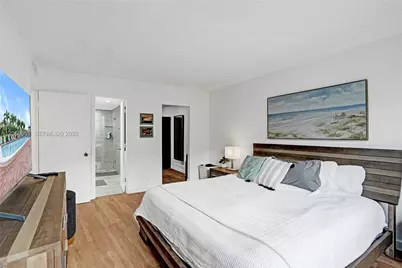 401 Golden Isles Dr #302, Hallandale Beach, FL 33009 - Photo 26